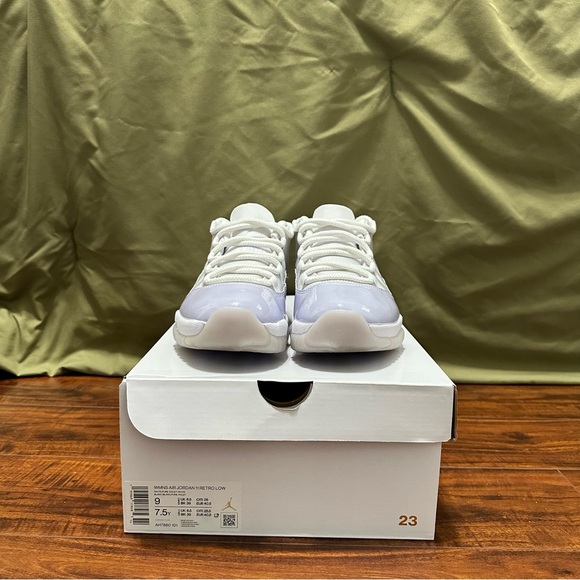 Woman’s Nike Air Jordan 11 Retro Low ‘Pure Violet’ - Picture 2 of 6